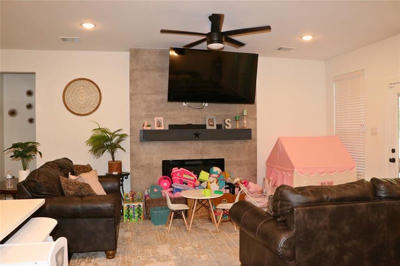 803 Netherland Drive, Seagoville TX 75159 - Photo 9