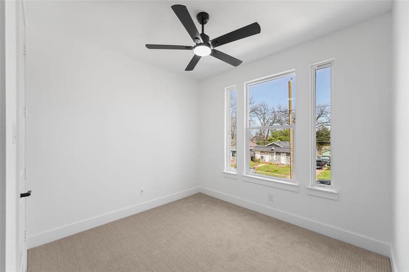 707 Buckalew Street, Dallas TX 75208 - Photo 30