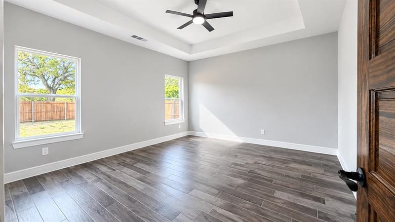 302 W Pine Street, Whitewright TX 75491 - Photo 22