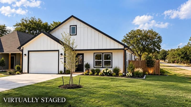302 W Pine Street, Whitewright TX 75491