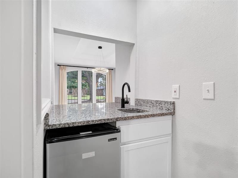 805 Green Brook Drive, Allen TX 75002 - Photo 15