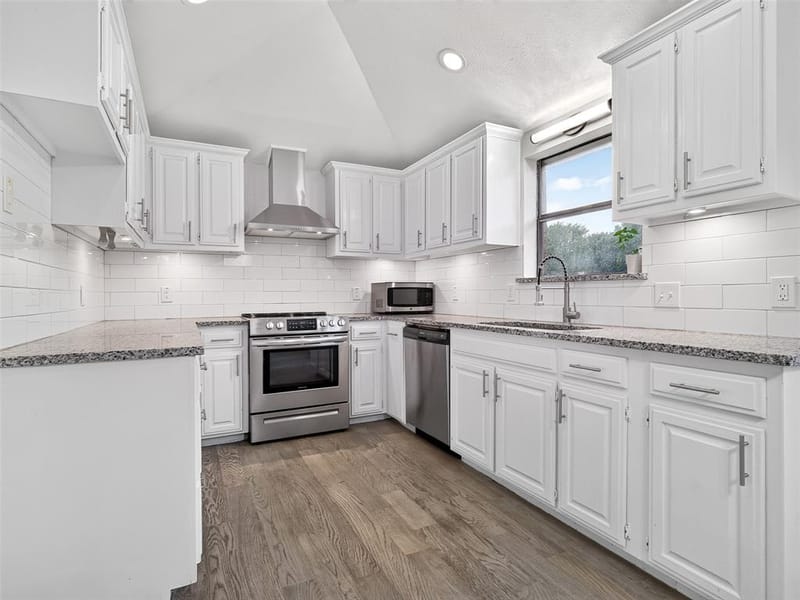 805 Green Brook Drive, Allen TX 75002 - Photo 11
