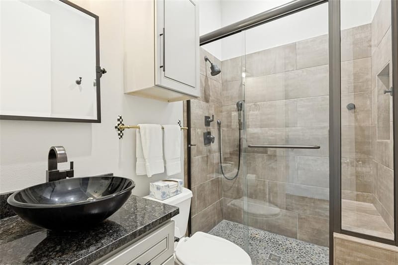 4060 Spring Valley Road # 101, Farmers Branch TX 75244 - Photo 19