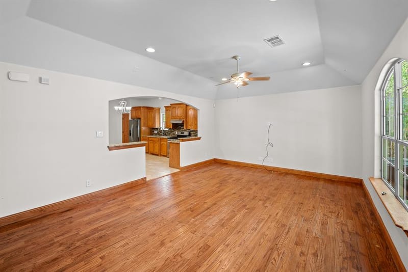 1201 S Sargent Street, Fort Worth TX 76105 - Photo 2