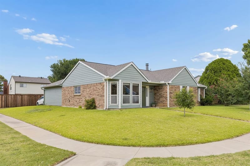 425 Kirkwood Drive, Lewisville TX 75067 - Photo 26