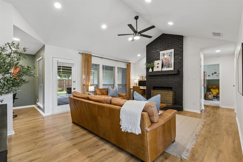 425 Kirkwood Drive, Lewisville TX 75067