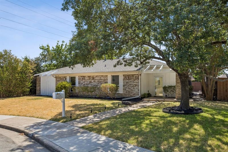 6038 Blue Mist Lane, Dallas TX 75248