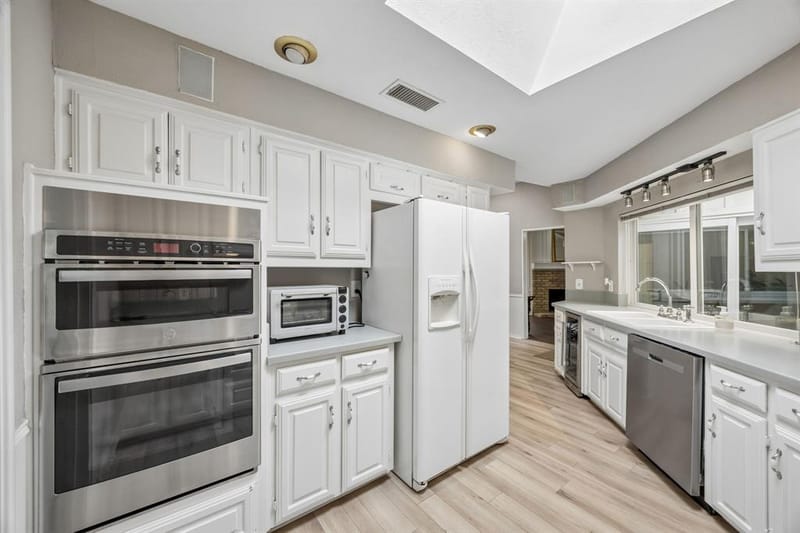 6038 Blue Mist Lane, Dallas TX 75248 - Photo 10
