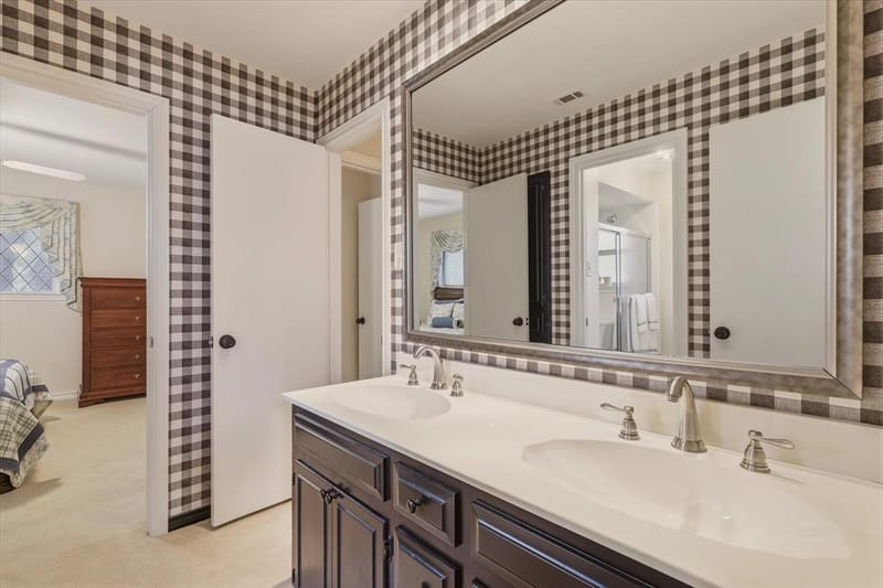 15922 Windy Meadow Drive, Dallas TX 75248 - Photo 30