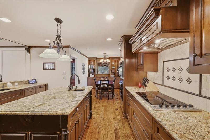 15922 Windy Meadow Drive, Dallas TX 75248 - Photo 14