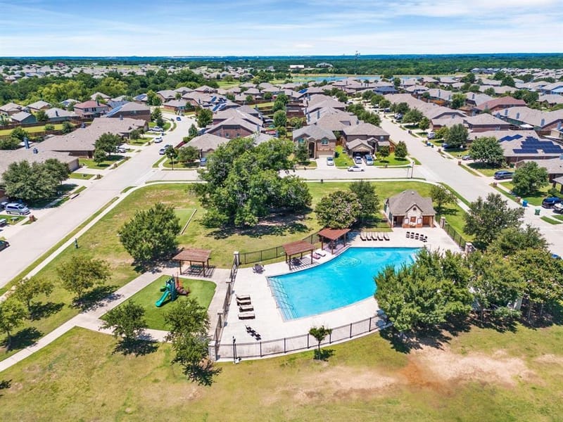 8825 Deadwood Lane, Aubrey TX 76227 - Photo 33