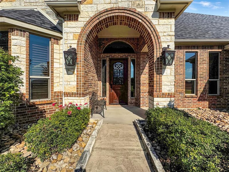 6509 Ladybank Court W, Cleburne TX 76033 - Photo 4