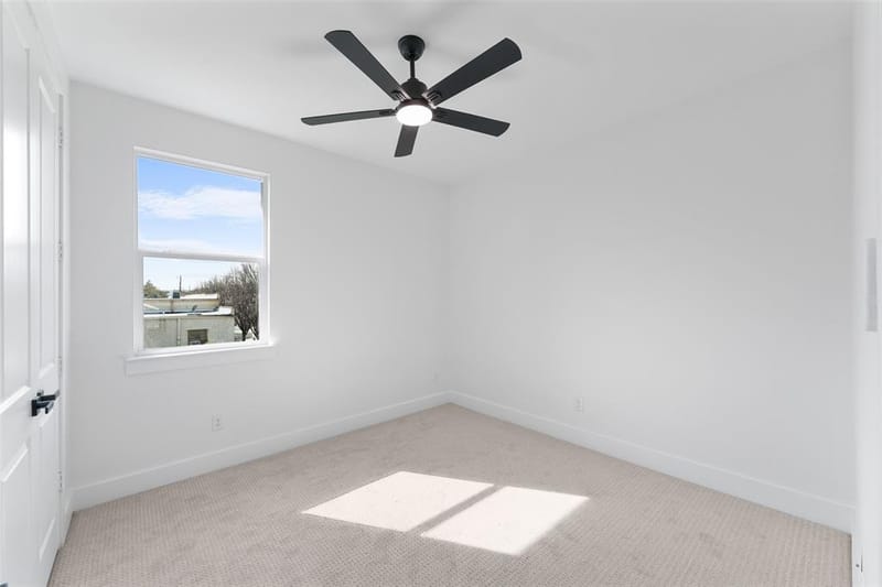 703 Buckalew Street, Dallas TX 75208 - Photo 27