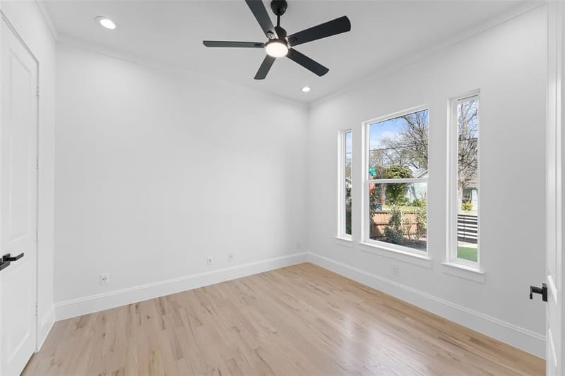 703 Buckalew Street, Dallas TX 75208 - Photo 17