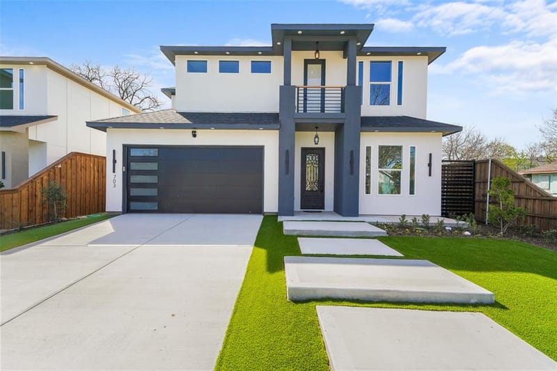 703 Buckalew Street, Dallas TX 75208