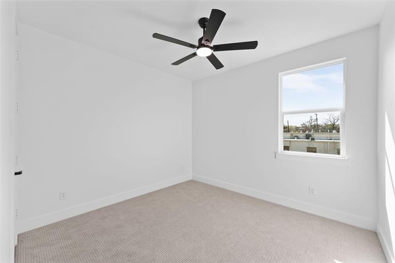 703 Buckalew Street, Dallas TX 75208 - Photo 28