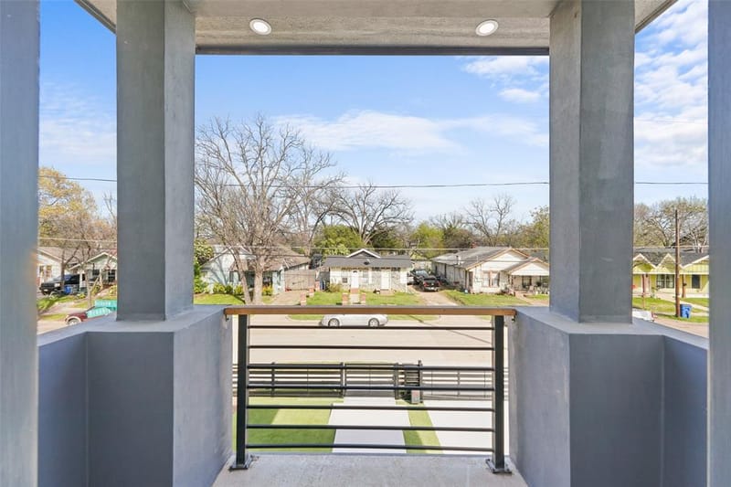 703 Buckalew Street, Dallas TX 75208 - Photo 31