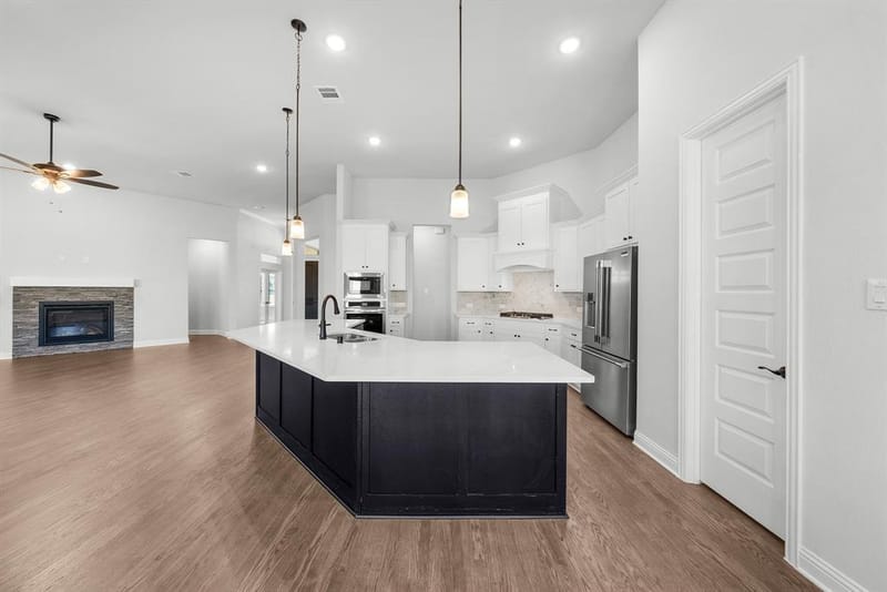 132 Liv Meadow Way, Waxahachie TX 75165