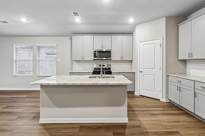 2525 Nicole Drive, Denton TX 76208 - Photo 3