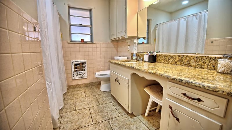 105 E Pecan Street, Saint Jo TX 76265 - Photo 14