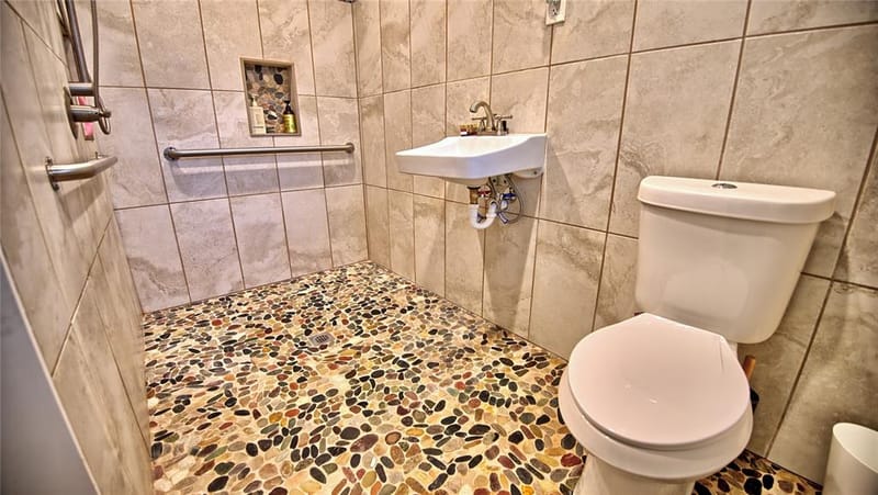 105 E Pecan Street, Saint Jo TX 76265 - Photo 11