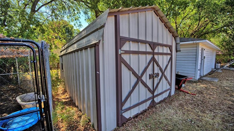 105 E Pecan Street, Saint Jo TX 76265 - Photo 21