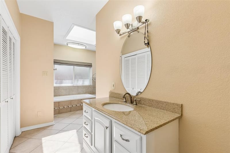 6512 Shorewood Drive, Arlington TX 76016 - Photo 13