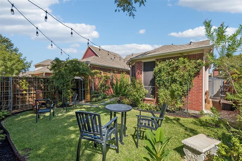 1808 Auburn Drive, Carrollton TX 75007 - Photo 19