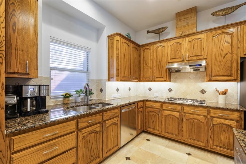 1808 Auburn Drive, Carrollton TX 75007 - Photo 8