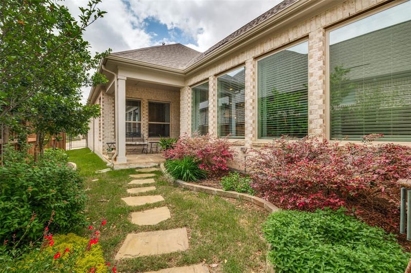 4810 Emerald Grove, Arlington TX 76005 - Photo 36