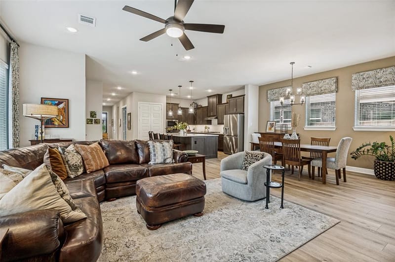 4810 Emerald Grove, Arlington TX 76005 - Photo 8