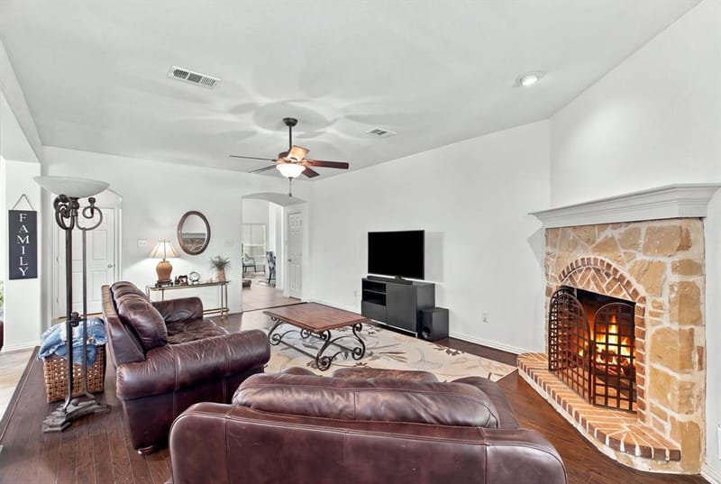 1409 Pelican Drive, Little Elm TX 75068 - Photo 10