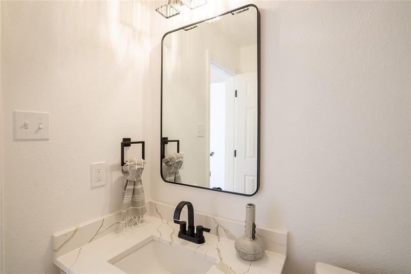 18942 Ravenglen Court, Dallas TX 75287 - Photo 34
