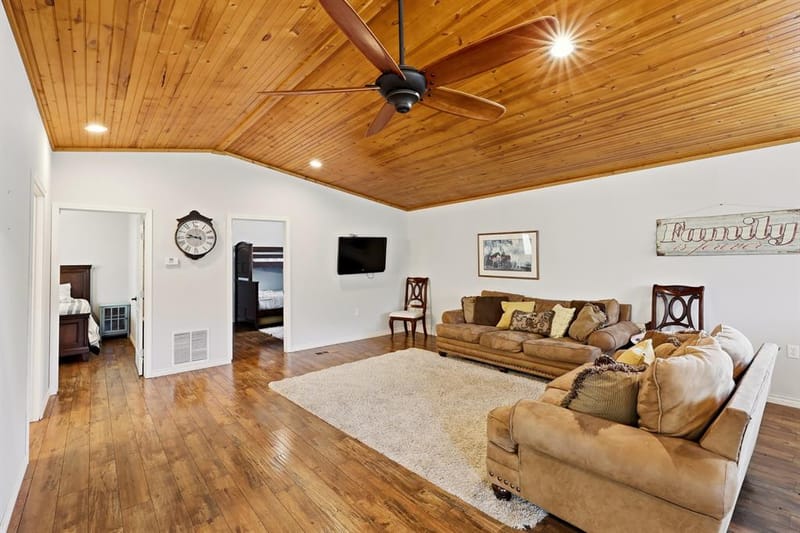 1357 County Road 3504, Bullard TX 75757 - Photo 32