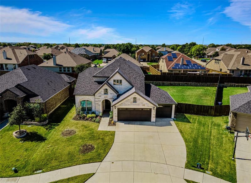 216 Cow Hand Drive, Waxahachie TX 75165