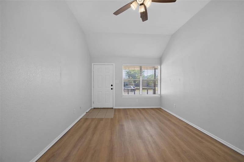 611 Oliver Lane, Waxahachie TX 75165 - Photo 3