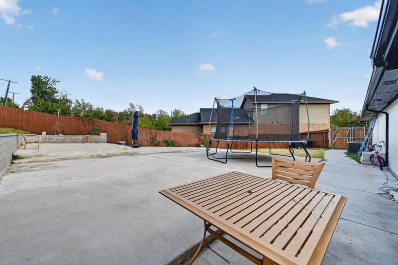 2365 Old Leonard Street, Fort Worth TX 76119 - Photo 27