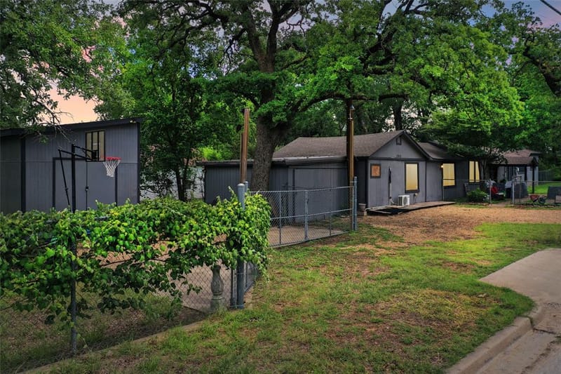 7616 Osage Trail, Lake Worth TX 76135 - Photo 38
