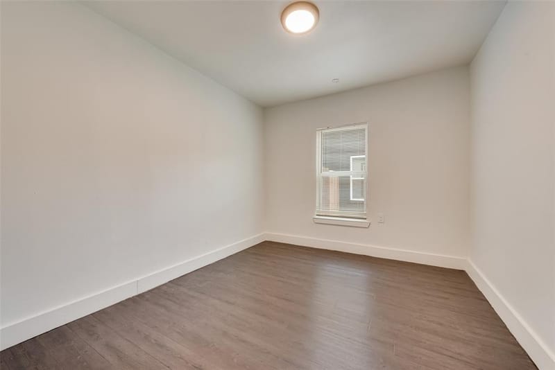 2706 Hector Street, Dallas TX 75210 - Photo 12