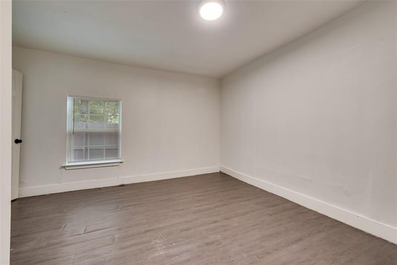 2706 Hector Street, Dallas TX 75210 - Photo 9