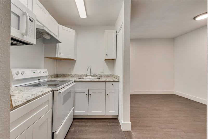 2706 Hector Street, Dallas TX 75210 - Photo 8