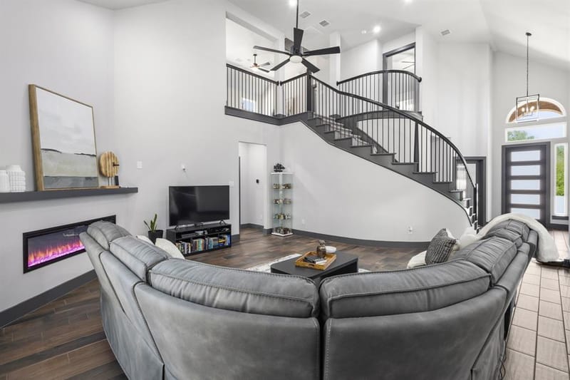 633 Willowmore Drive, Little Elm TX 75068 - Photo 2