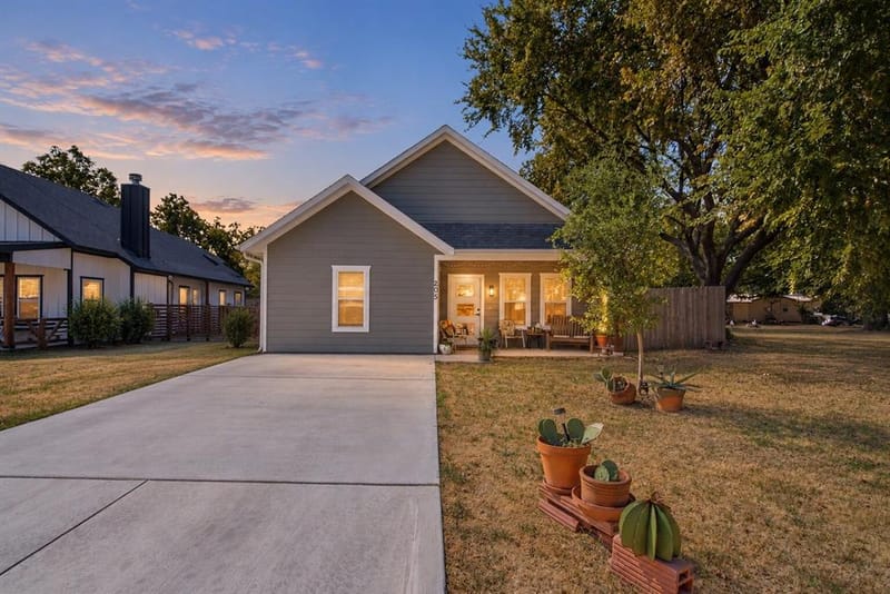 205 Owens Street, Bridgeport TX 76426