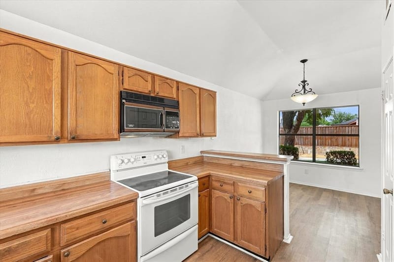 648 Coats Street, Coppell TX 75019 - Photo 10