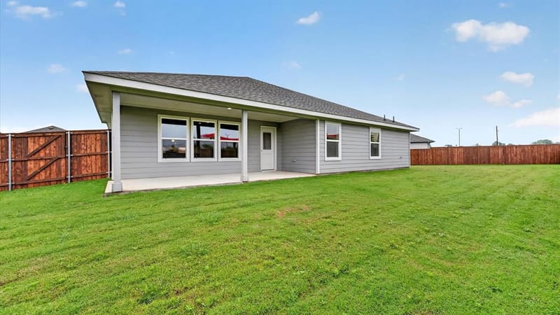 4225 CORNERSTONE Circle, Granbury TX 76048 - Photo 20