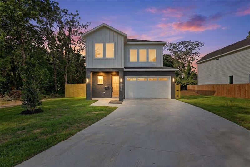 5806 Carlton Garrett Street, Dallas TX 75215