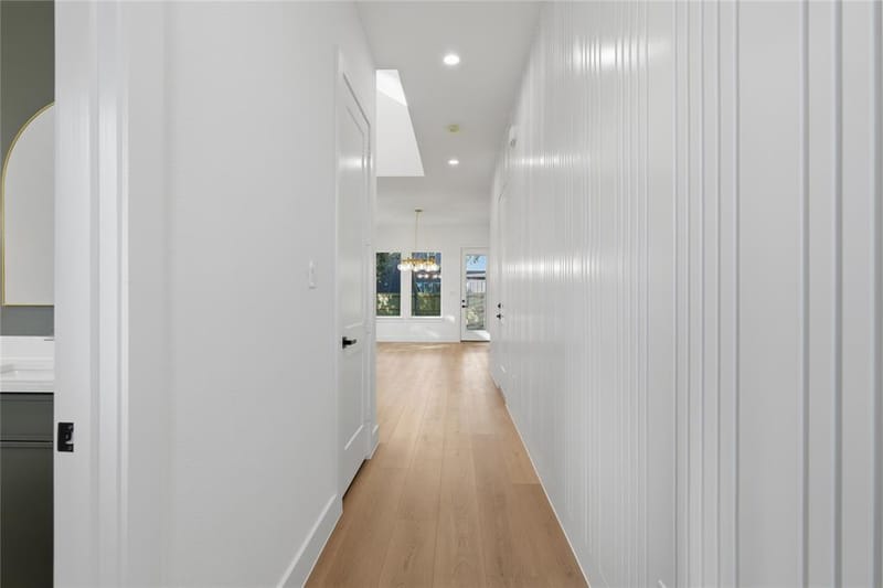 5806 Carlton Garrett Street, Dallas TX 75215 - Photo 24
