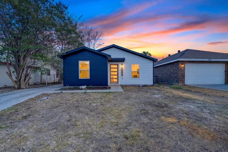 3504 Strong Avenue, Fort Worth TX 76105
