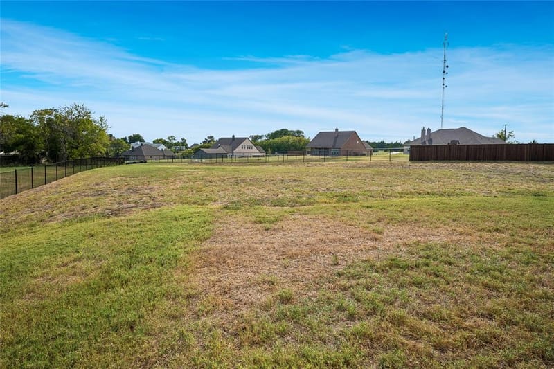 401 Indian Creek Road, Van Alstyne TX 75495 - Photo 36