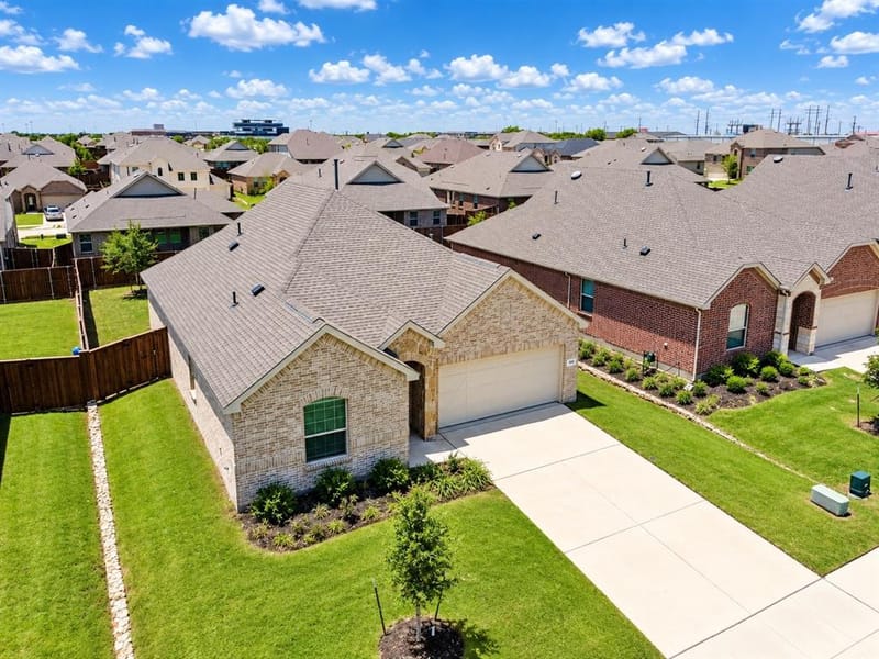 512 Chip Street, Little Elm TX 75068 - Photo 2